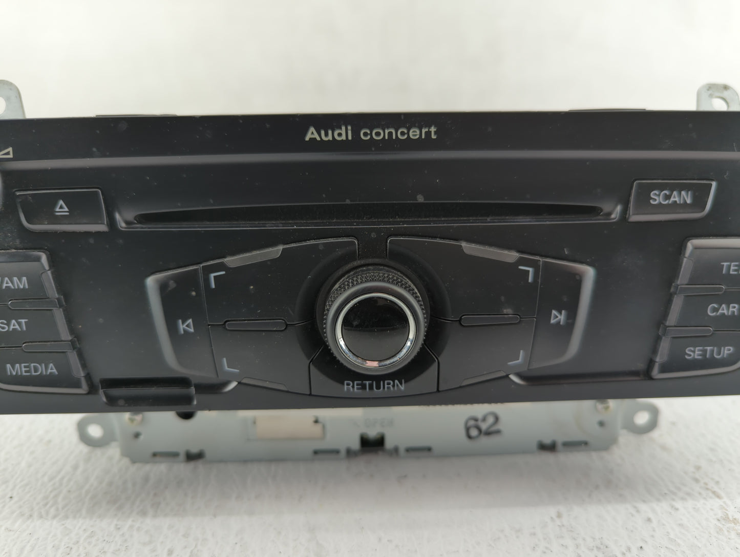 2010-2012 Audi A4 Am Fm Cd Player Radio Receiver - Oemusedautoparts1.com