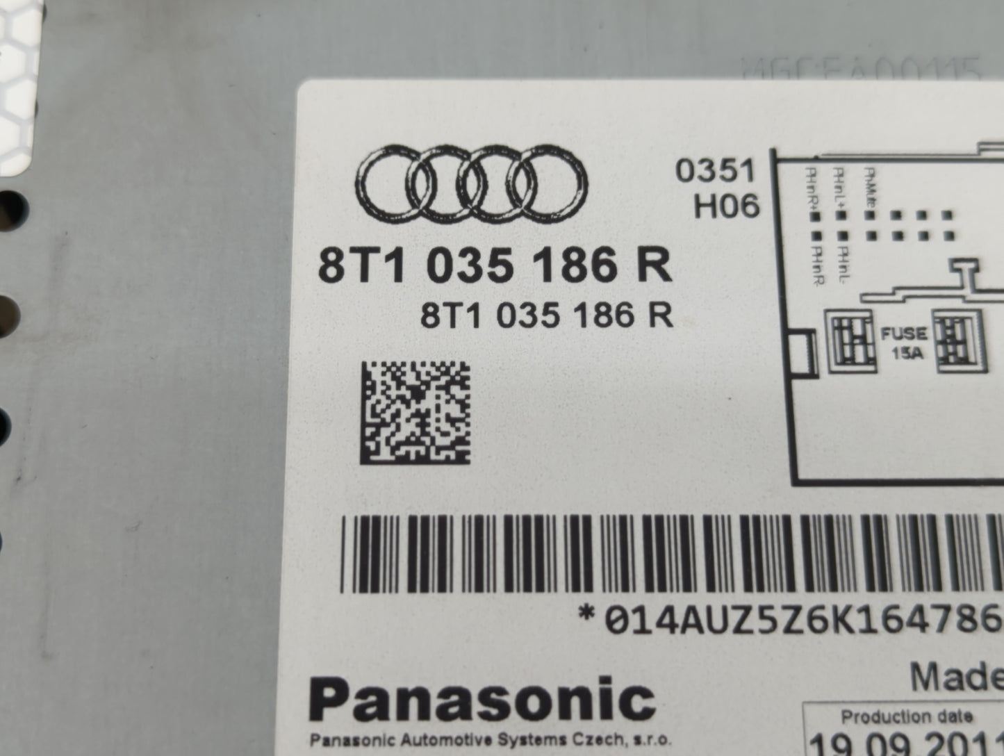 2010-2012 Audi A4 Am Fm Cd Player Radio Receiver - Oemusedautoparts1.com