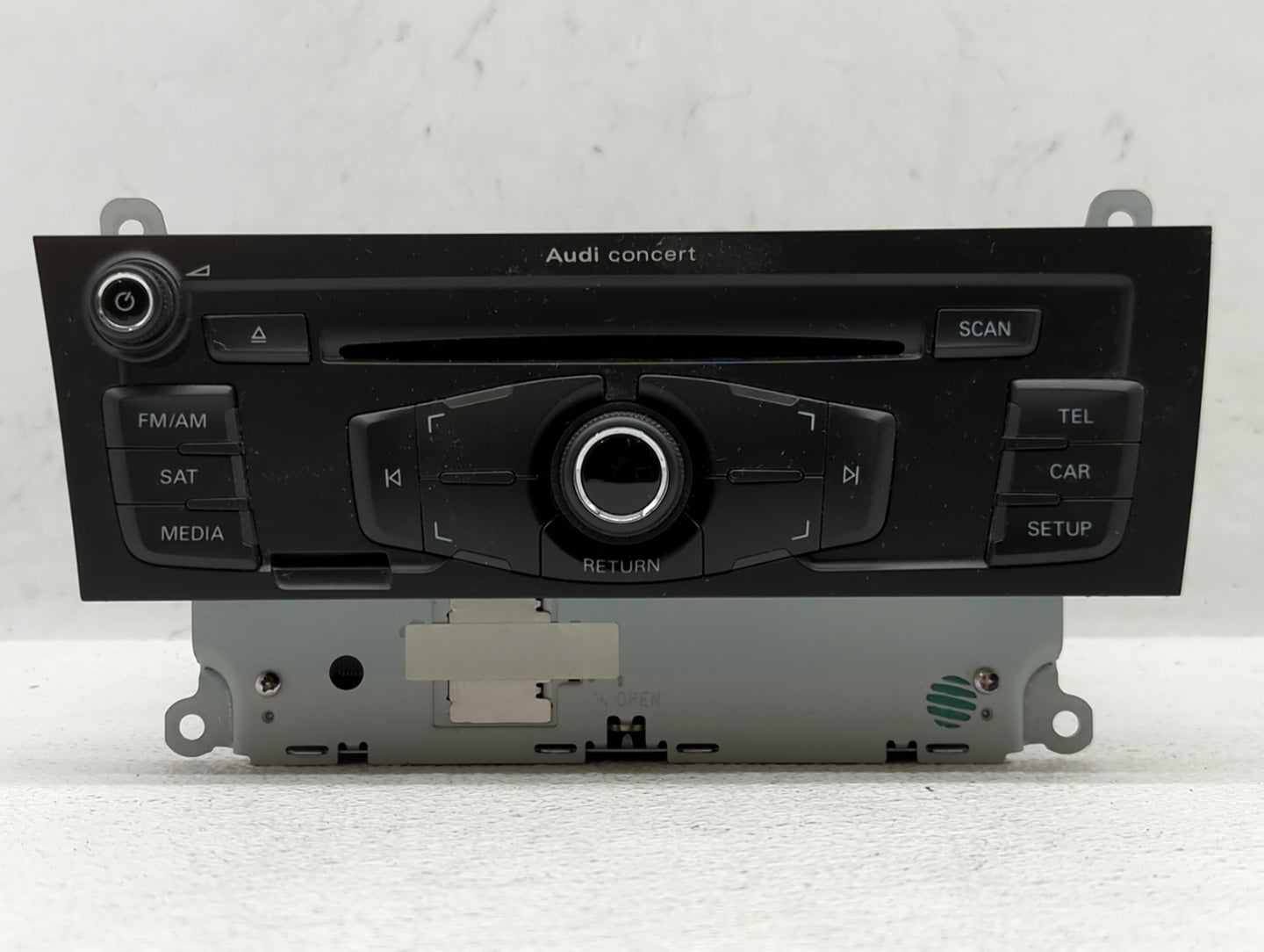2010-2012 Audi A4 Am Fm Cd Player Radio Receiver - Oemusedautoparts1.com