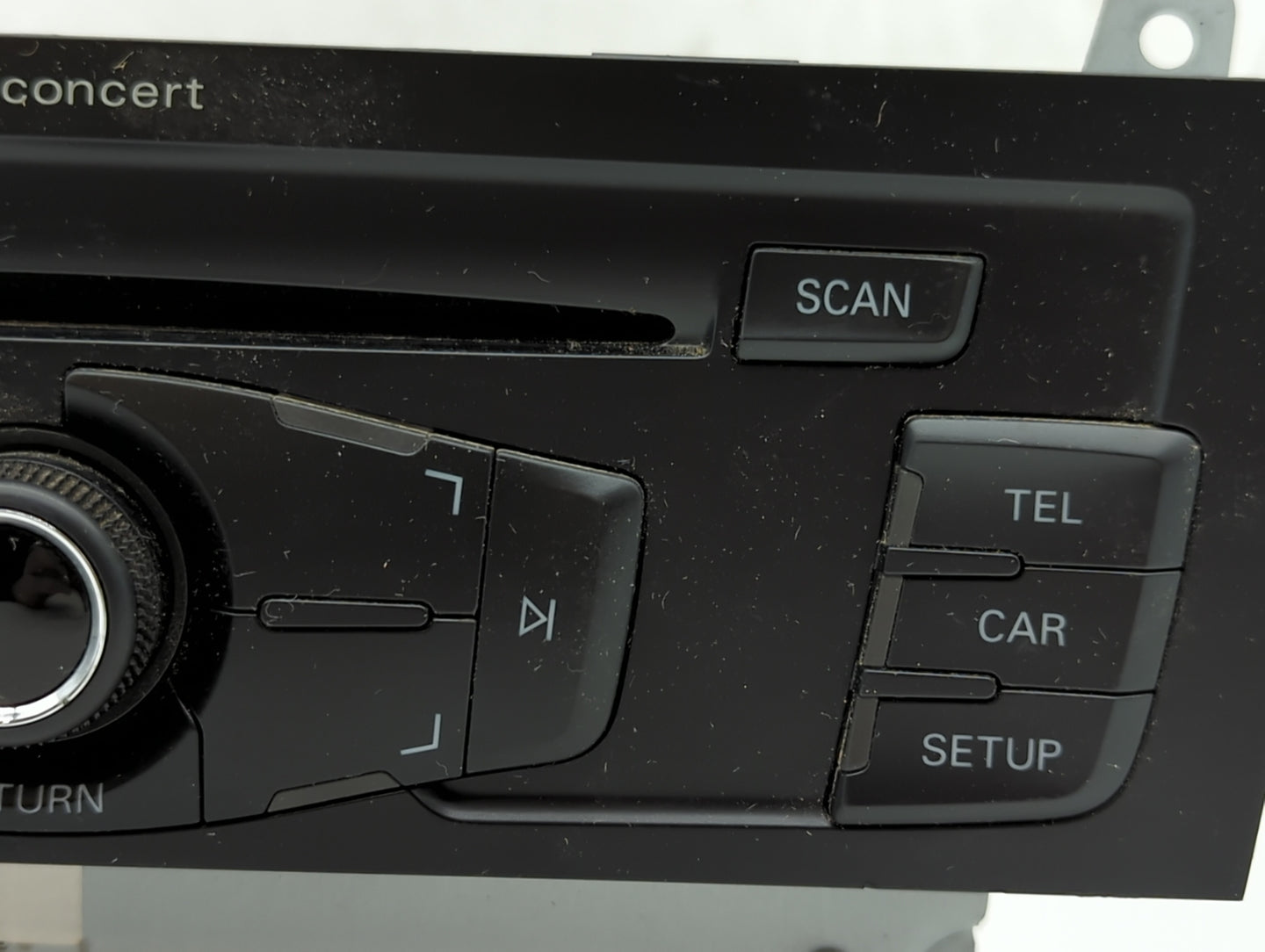 2010-2012 Audi A4 Am Fm Cd Player Radio Receiver - Oemusedautoparts1.com