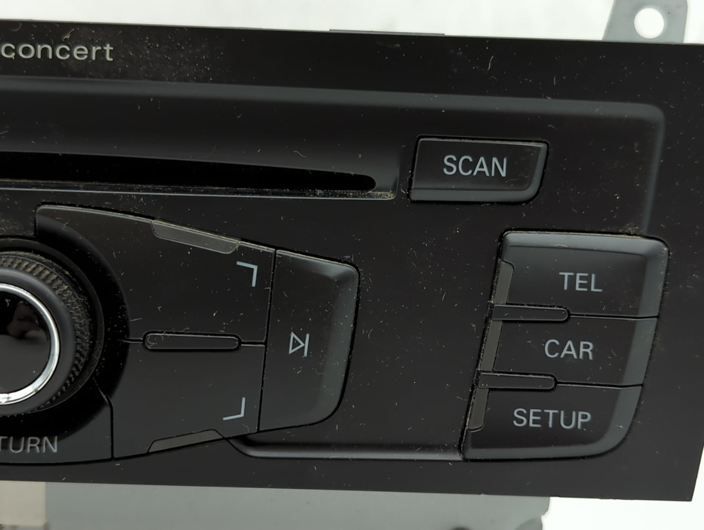 2010-2012 Audi A4 Am Fm Cd Player Radio Receiver - Oemusedautoparts1.com