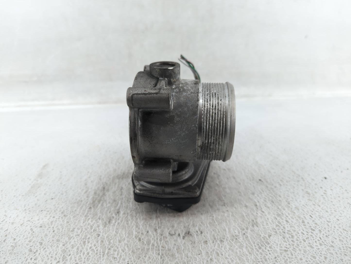 2005-2016 Audi A4 Throttle Body P/N:06F 133 062 J Fits OEM Used Auto Parts - Oemusedautoparts1.com