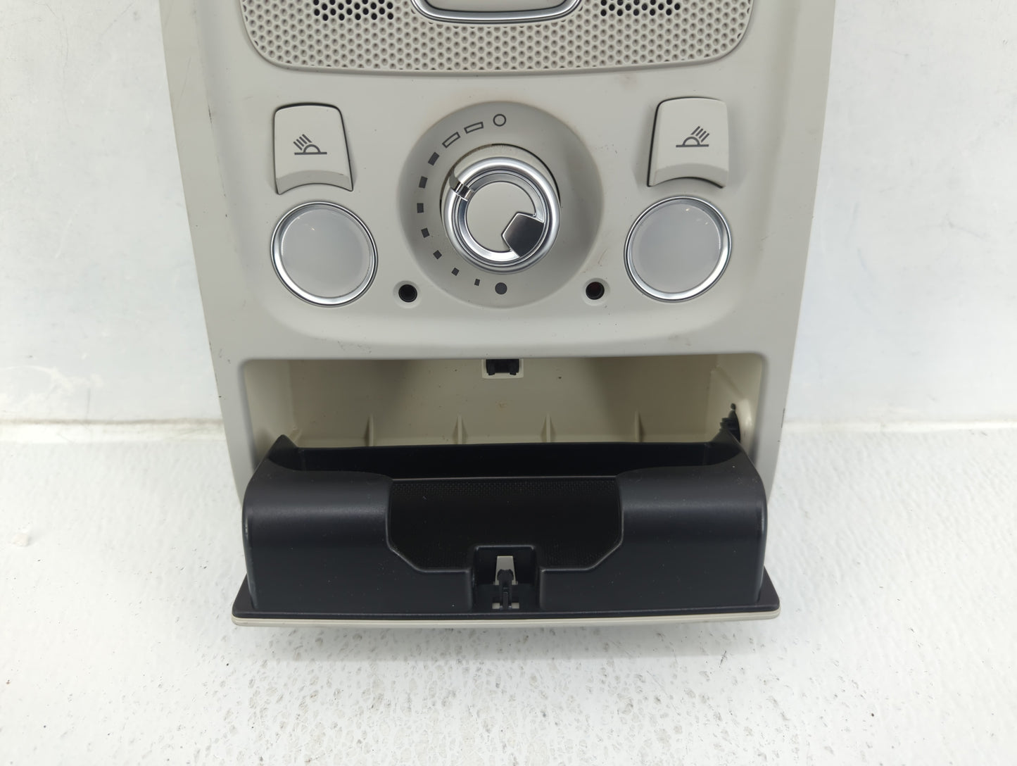 2010 Audi A4 Overhead Roof Console - Oemusedautoparts1.com