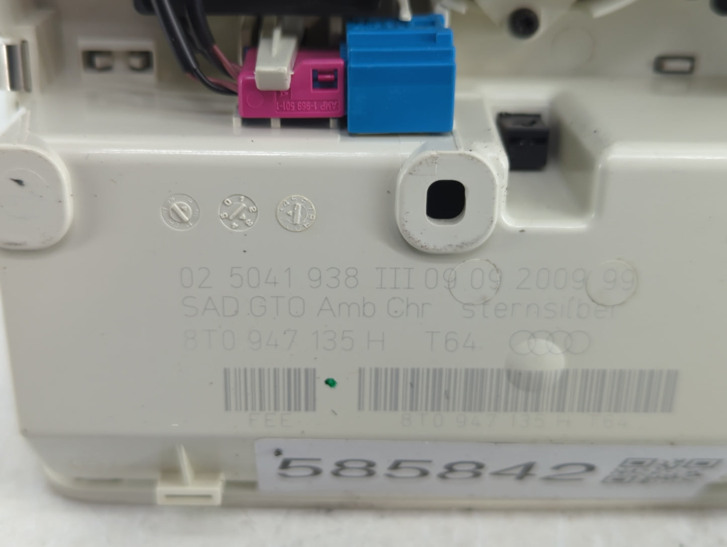 2010 Audi A4 Overhead Roof Console - Oemusedautoparts1.com