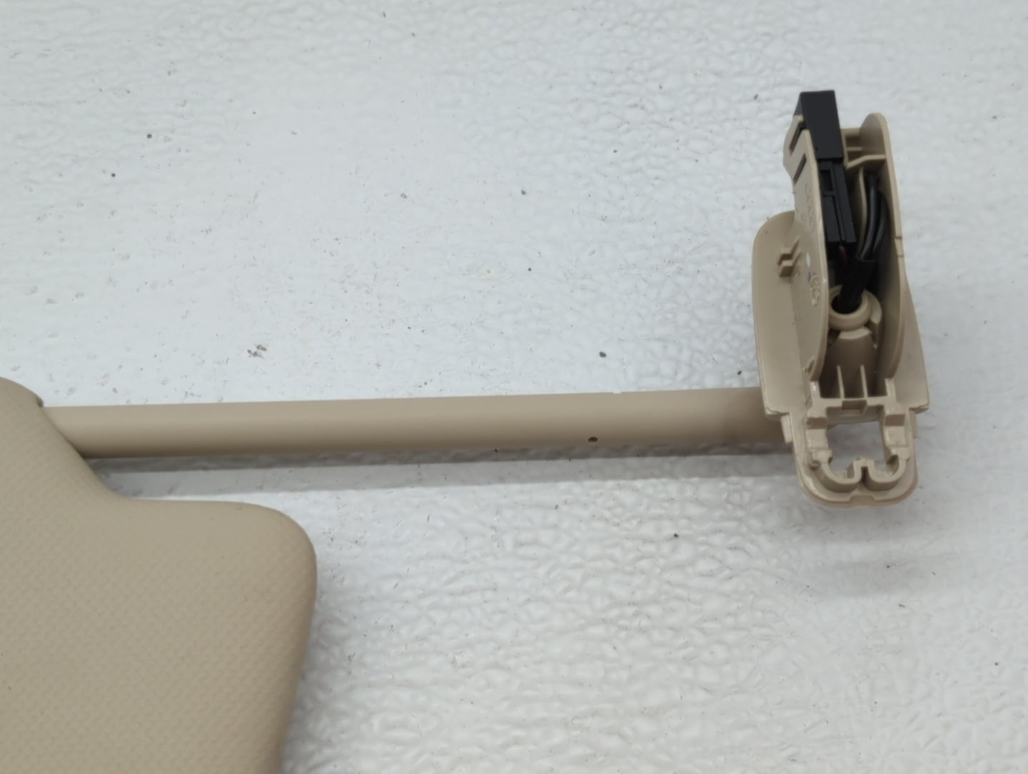 2009-2012 Audi A4 Sun Visor Shade Replacement Driver Left Mirror Fits Fits 2009 2010 2011 2012 OEM Used Auto Parts - Oemused