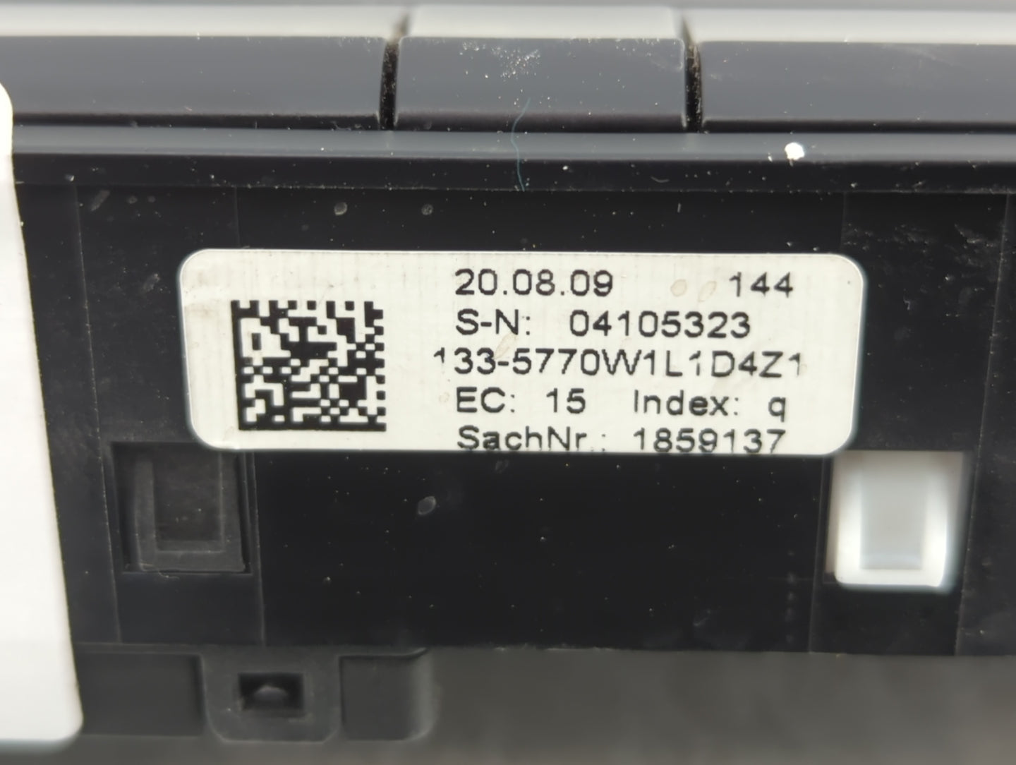 2009-2012 Audi A4 Am Fm Cd Player Radio Receiver - Oemusedautoparts1.com