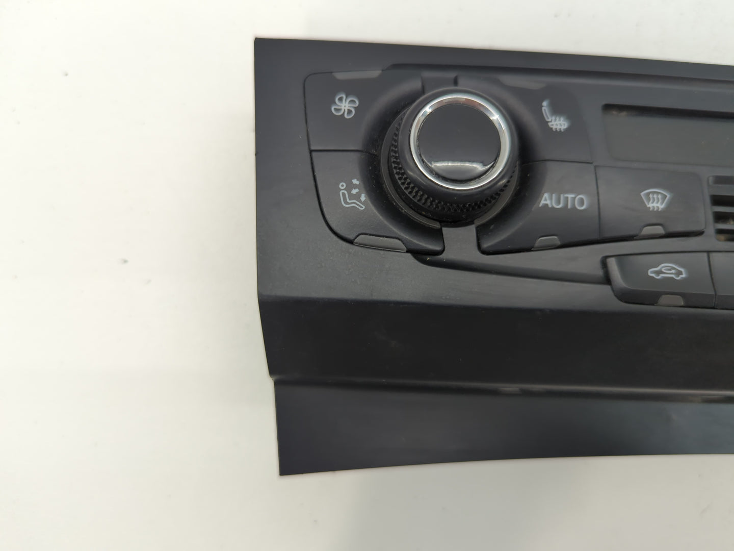 2009-2012 Audi A4 Climate Control Module Temperature AC/Heater Replacement P/N:8T1 820 043 AQ Fits OEM Used Auto Parts - Oem