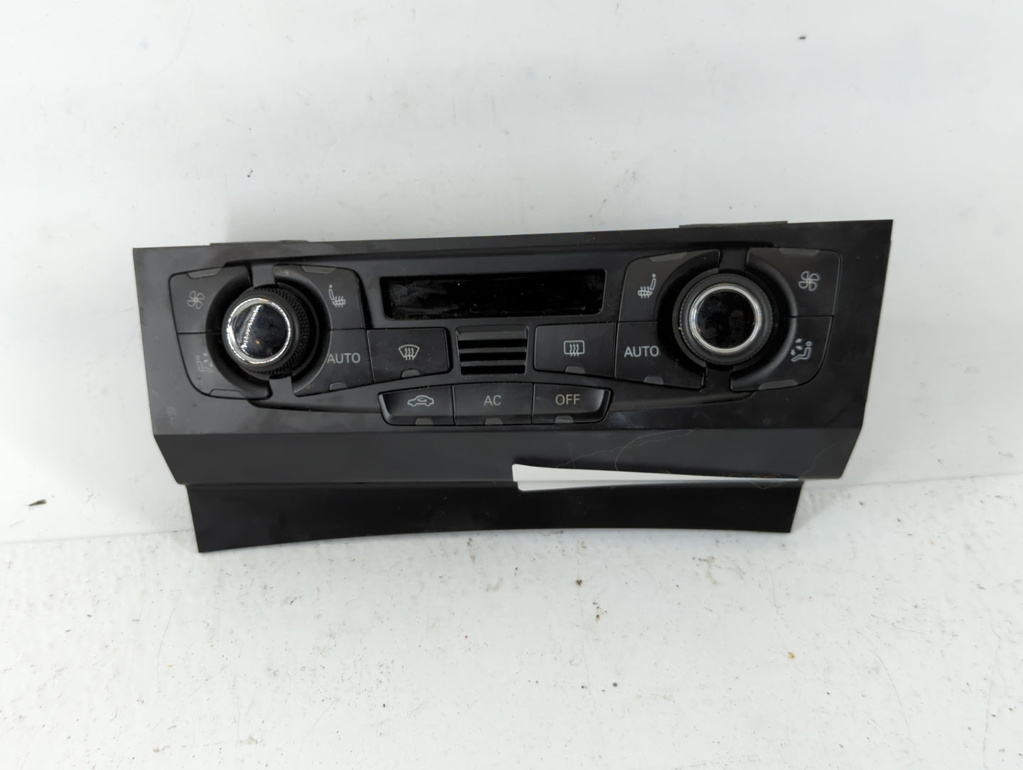2009-2012 Audi A4 Climate Control Module Temperature AC/Heater Replacement P/N:8T1 820 043 AQ Fits OEM Used Auto Parts - Oem