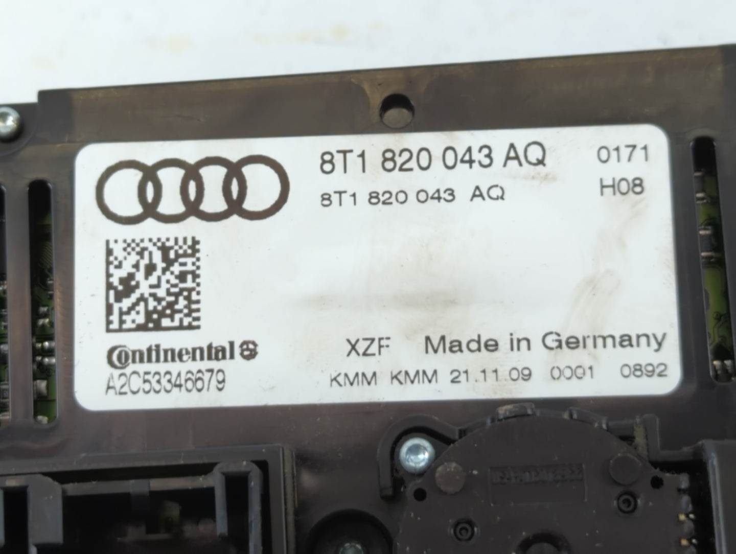 2009-2012 Audi A4 Climate Control Module Temperature AC/Heater Replacement P/N:8T1 820 043 AQ Fits OEM Used Auto Parts - Oem