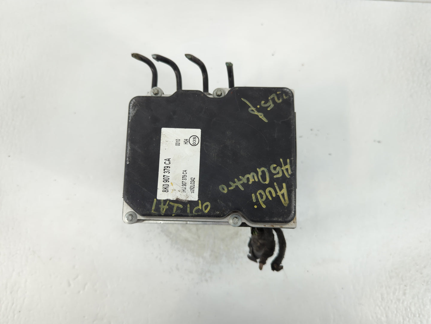 2013 Audi A4 ABS Pump Control Module Replacement P/N:8K0 907 379 CA Fits OEM Used Auto Parts - Oemusedautoparts1.com