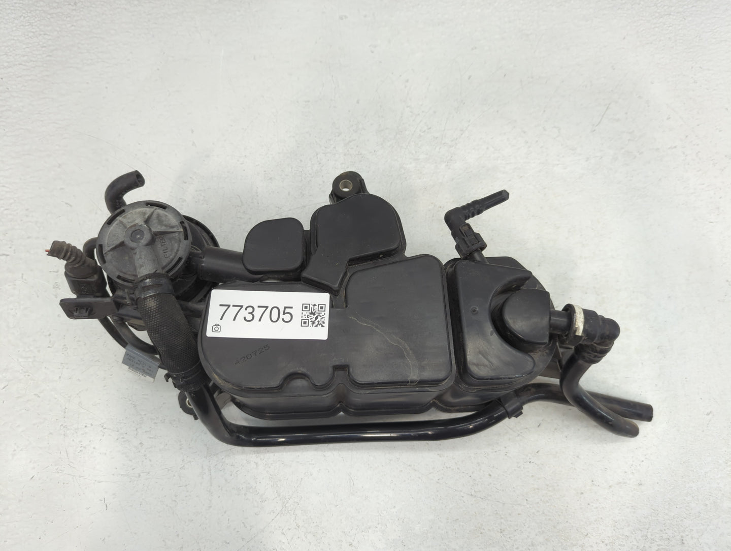 2010 Audi A4 Fuel Vapor Charcoal Canister - Oemusedautoparts1.com