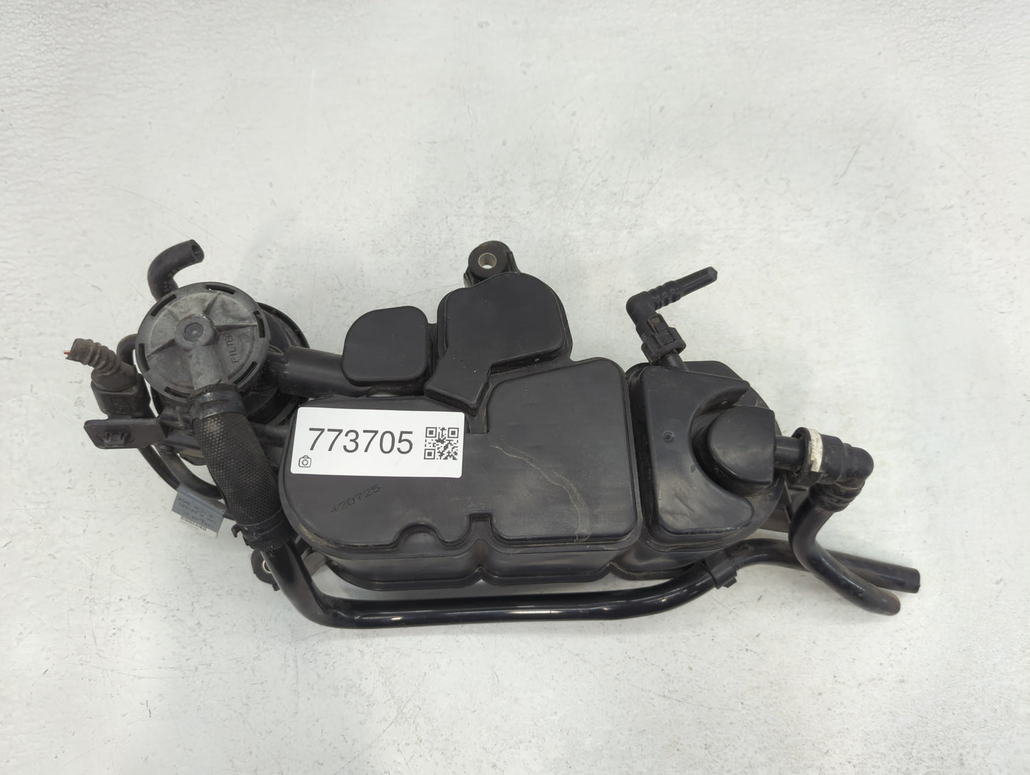 2010 Audi A4 Fuel Vapor Charcoal Canister - Oemusedautoparts1.com