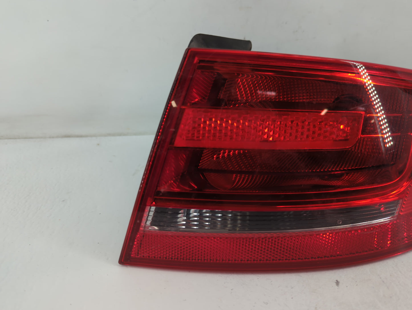 2010-2012 Audi A4 Tail Light Assembly Driver Left OEM P/N:32cp P21W Fits Fits 2010 2011 2012 OEM Used Auto Parts - Oemusedau