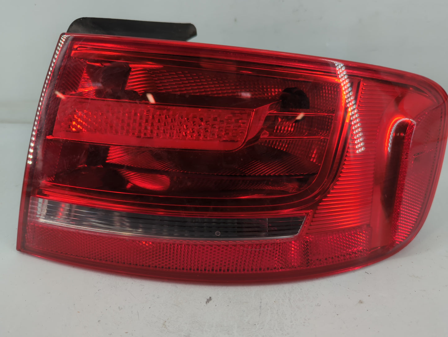 2010-2012 Audi A4 Tail Light Assembly Driver Left OEM P/N:32cp P21W Fits Fits 2010 2011 2012 OEM Used Auto Parts - Oemusedau