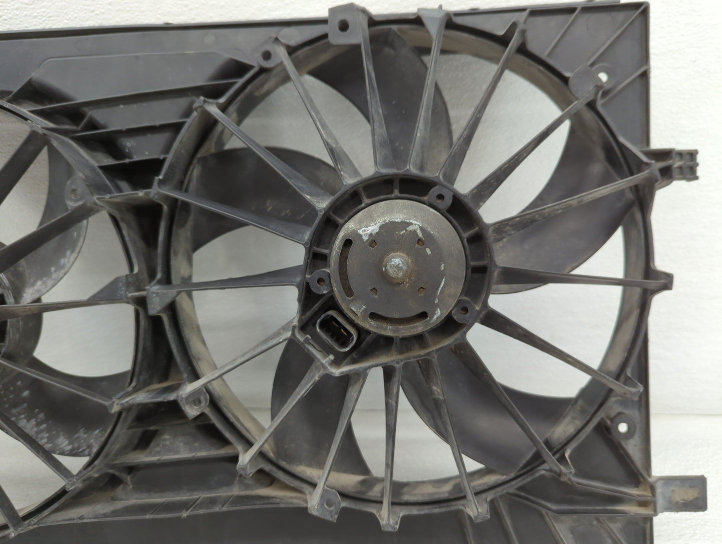 2009-2016 Audi A4 Electric Radiator Cooling Fan Motor Assembly P/N:24041245 Fits OEM Used Auto Parts - Oemusedautoparts1.com