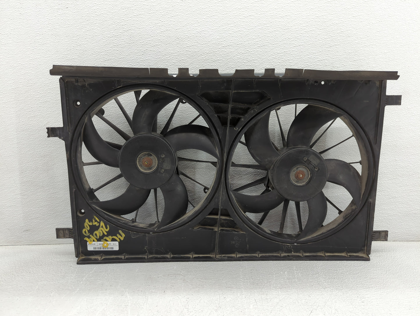 2009-2016 Audi A4 Electric Radiator Cooling Fan Motor Assembly P/N:24041245 Fits OEM Used Auto Parts - Oemusedautoparts1.com