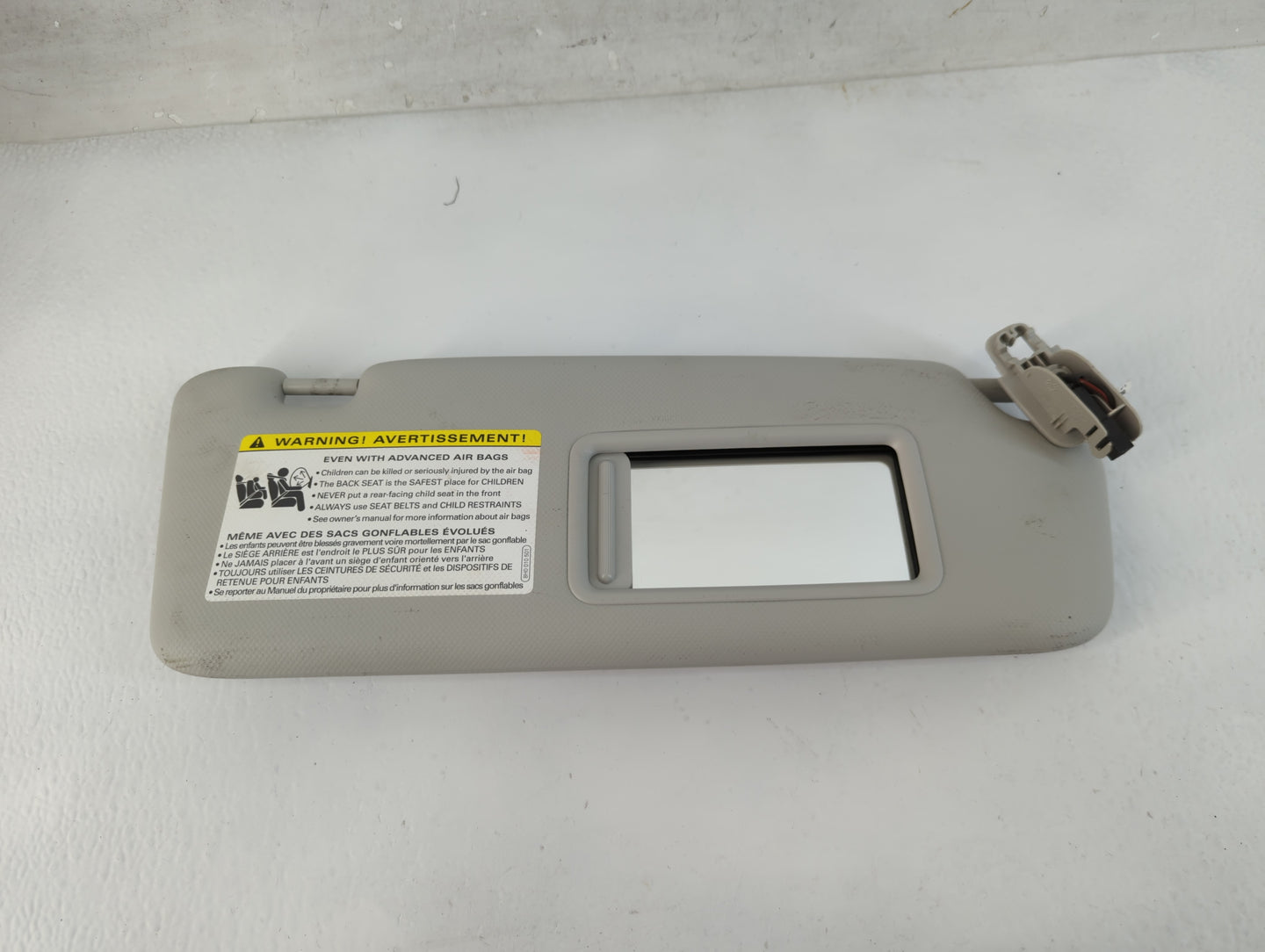 2009-2012 Audi A4 Sun Visor Shade Replacement Passenger Right Mirror Fits Fits 2009 2010 2011 2012 OEM Used Auto Parts - Oem
