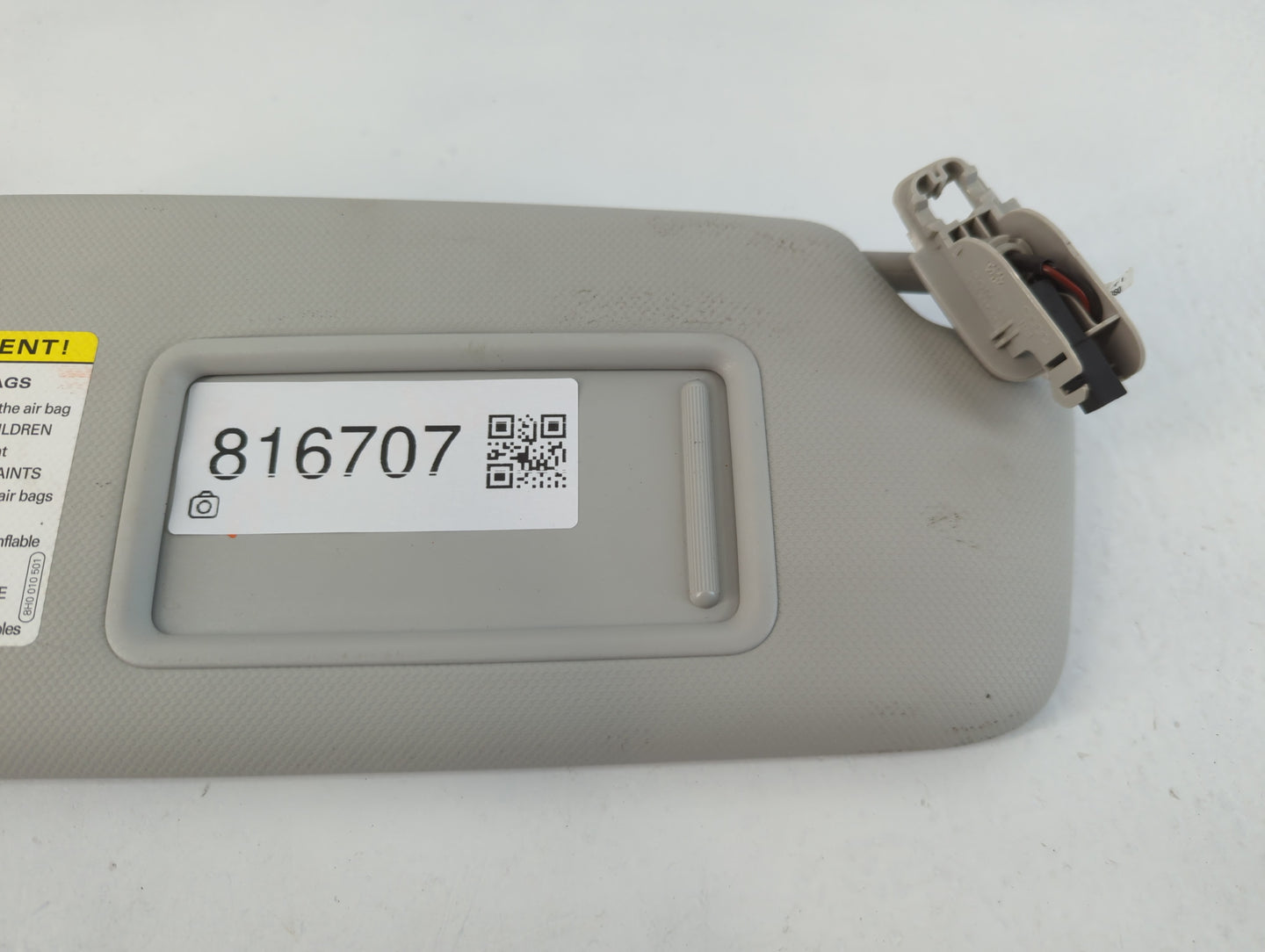 2009-2012 Audi A4 Sun Visor Shade Replacement Passenger Right Mirror Fits Fits 2009 2010 2011 2012 OEM Used Auto Parts - Oem
