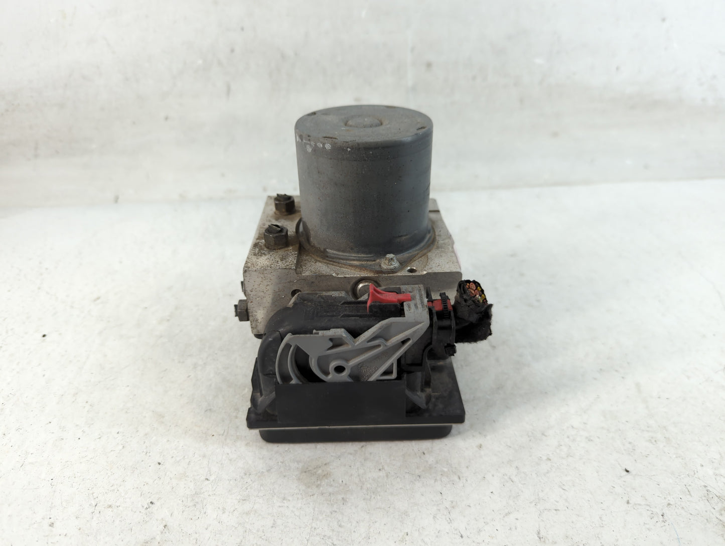 2010-2012 Audi A4 ABS Pump Control Module Replacement P/N:0 265 250 Fits Fits 2010 2011 2012 OEM Used Auto Parts - Oemusedau