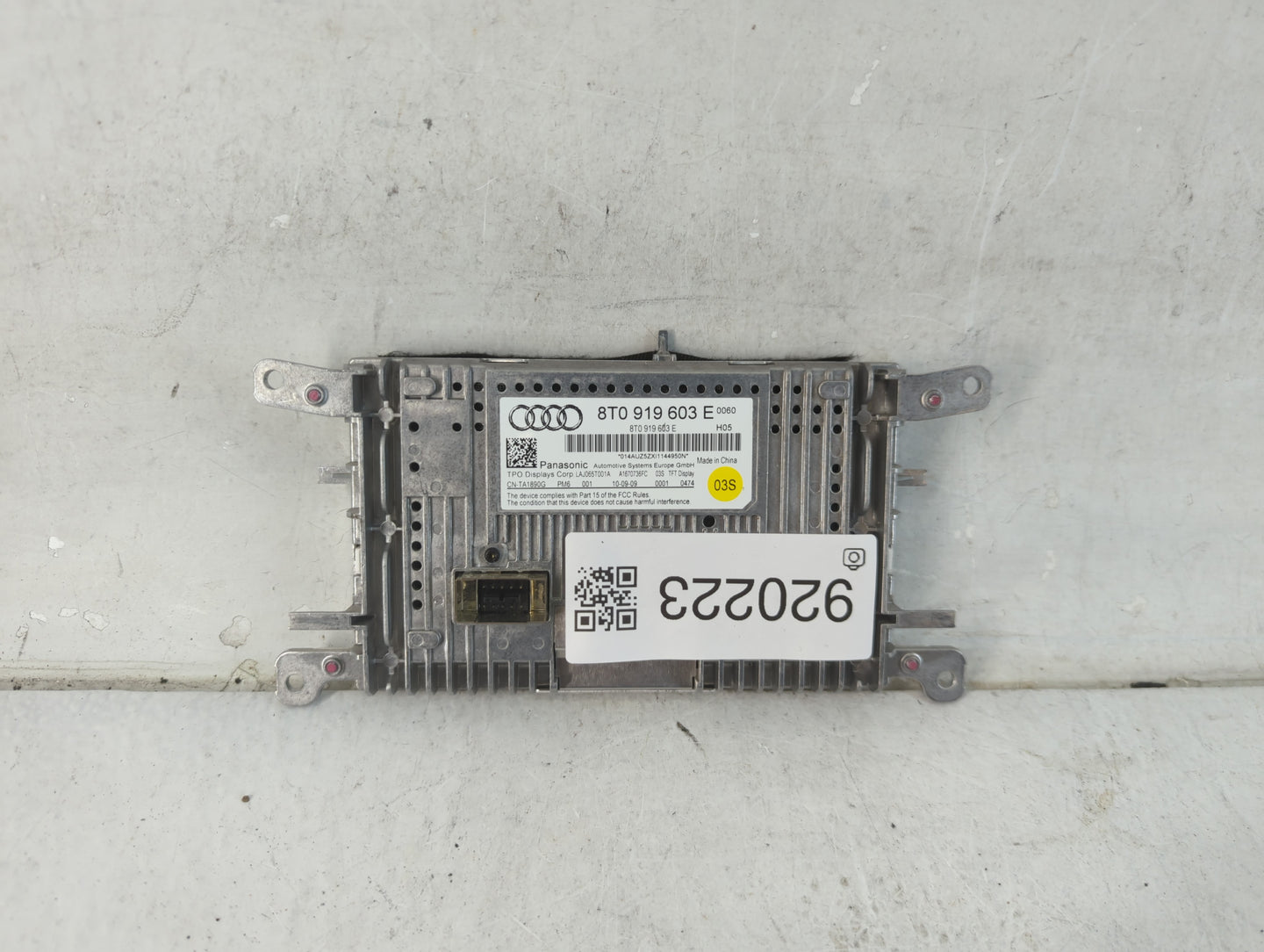 2013-2016 Audi A4 Information Display Screen - Oemusedautoparts1.com