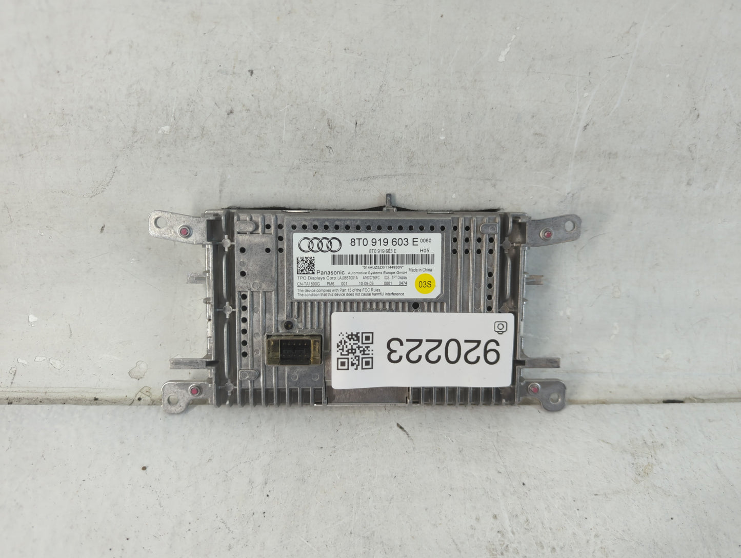 2013-2016 Audi A4 Information Display Screen - Oemusedautoparts1.com