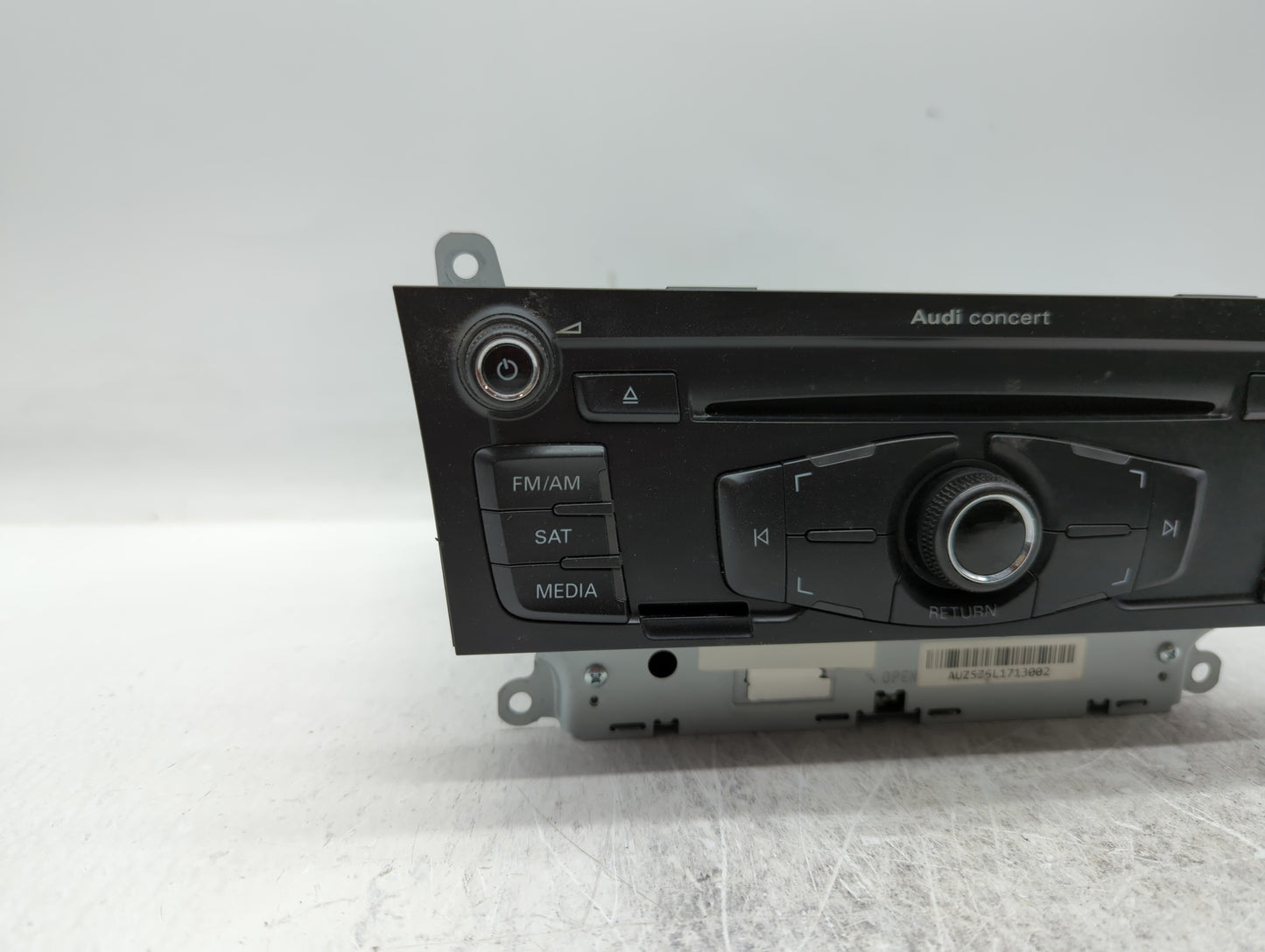 2010-2012 Audi A4 Quattro Am Fm Cd Player Radio Receiver - Oemusedautoparts1.com