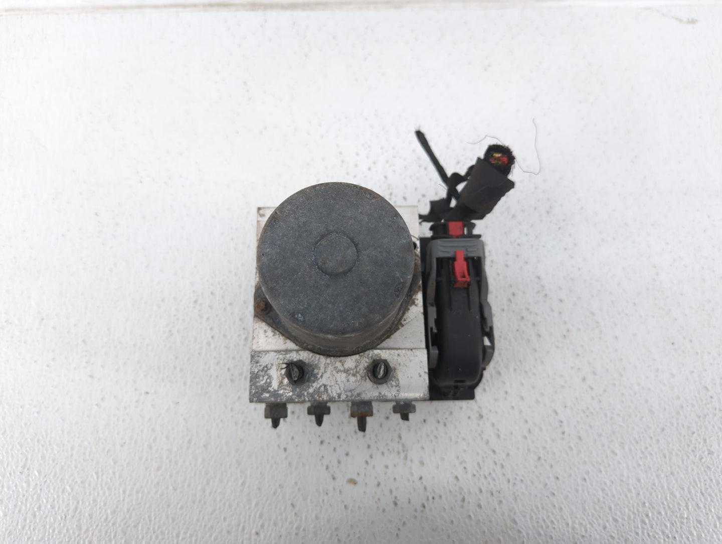 2009-2010 Audi A4 Quattro ABS Pump Control Module Replacement P/N:8K0 614 517 FL 8K0 614 517 HA Fits Fits 2009 2010 OEM Used