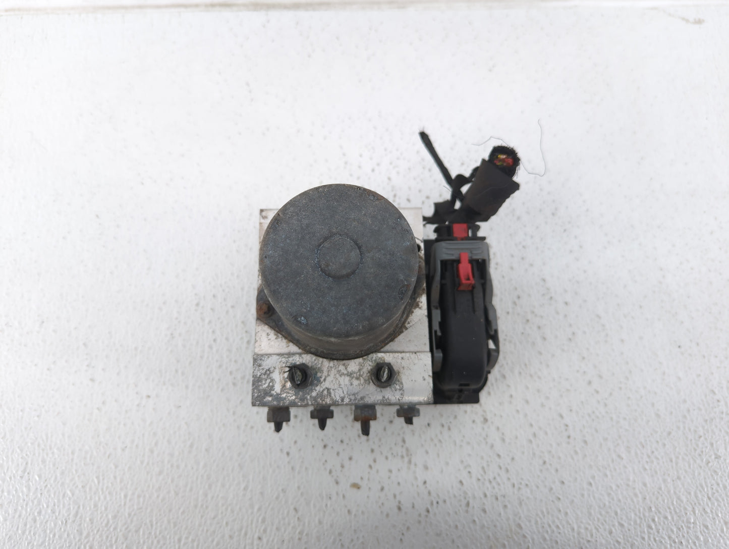 2009-2010 Audi A4 Quattro ABS Pump Control Module Replacement P/N:8K0 614 517 FL 8K0 614 517 HA Fits Fits 2009 2010 OEM Used
