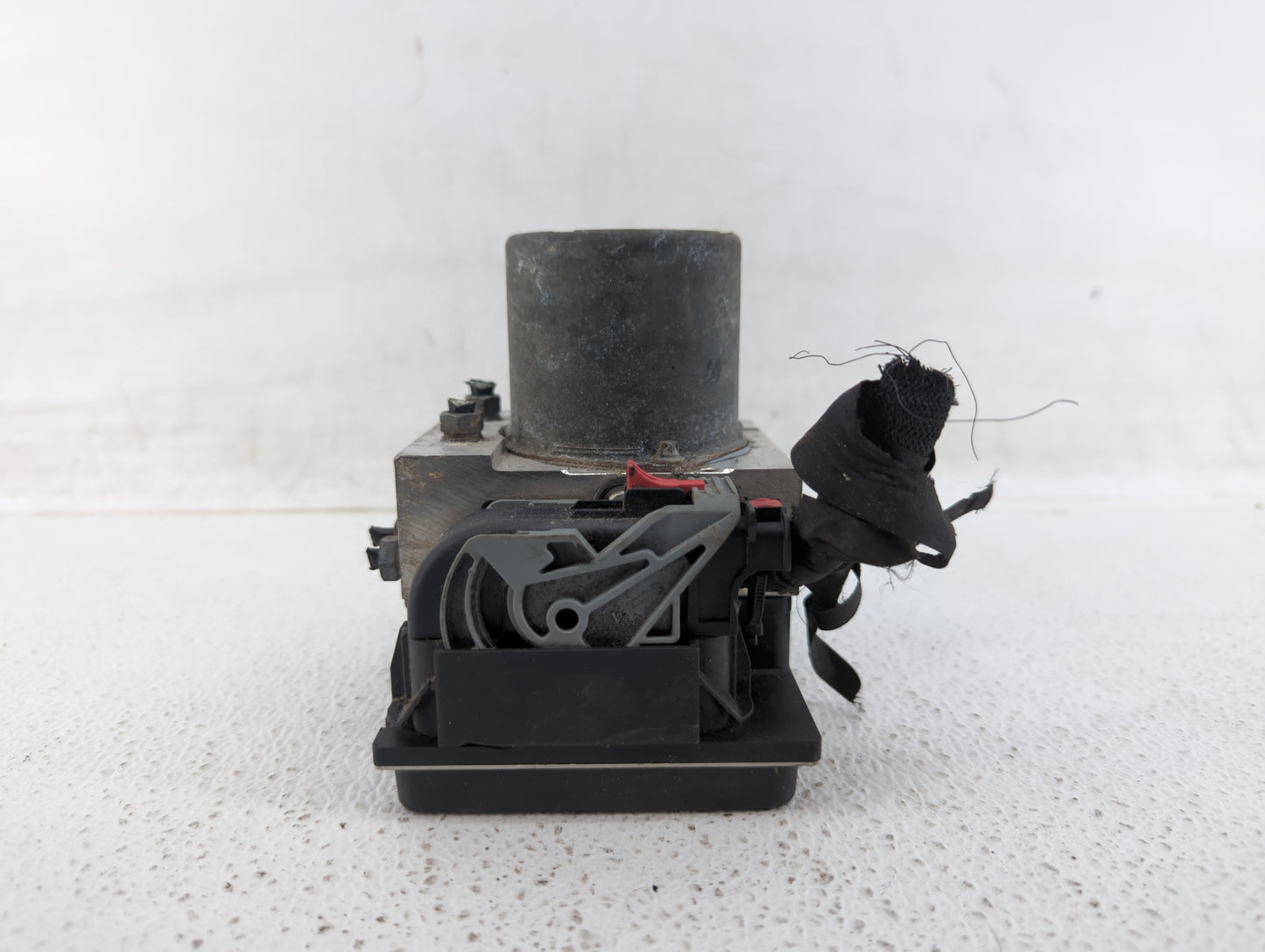 2009-2010 Audi A4 Quattro ABS Pump Control Module Replacement P/N:8K0 614 517 FL 8K0 614 517 HA Fits Fits 2009 2010 OEM Used
