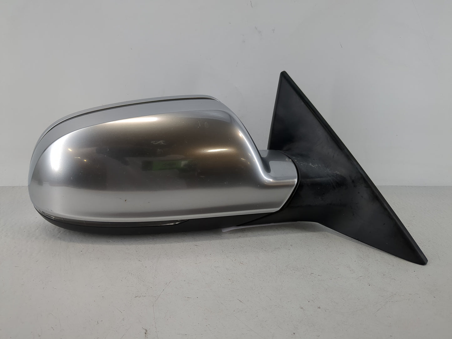2010-2014 Audi A5 Passenger Side View Mirror - Right Door Mirror OEM Used - Oemusedautoparts1.com