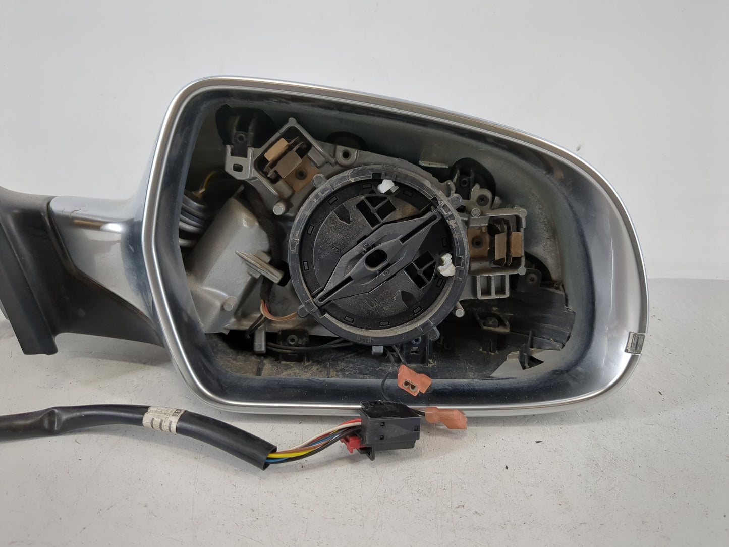 2010-2014 Audi A5 Passenger Side View Mirror - Right Door Mirror OEM Used - Oemusedautoparts1.com