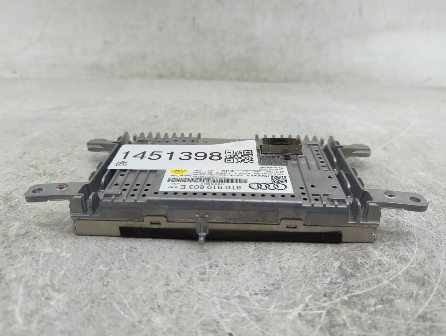 2010 Audi A5 Information Display Screen - Oemusedautoparts1.com
