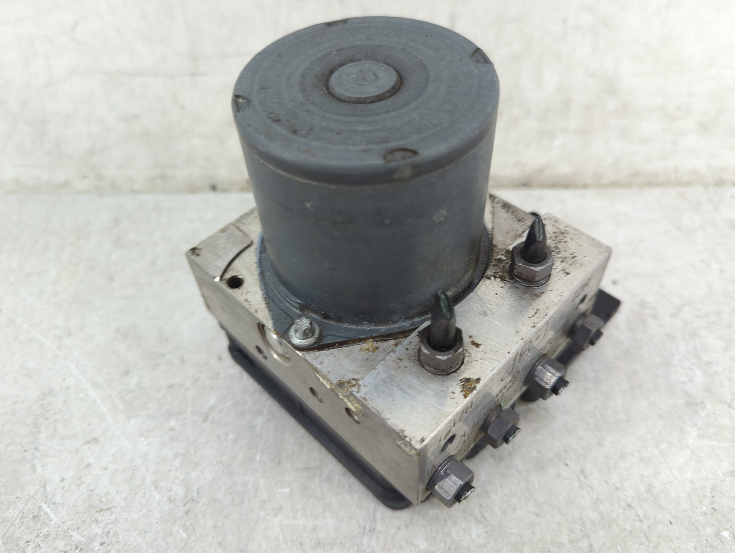 2010-2012 Audi A5 ABS Pump Control Module Replacement P/N:0265236191 8K0614517FK, 10032975/3079 Fits Fits 2009 2010 2011 201
