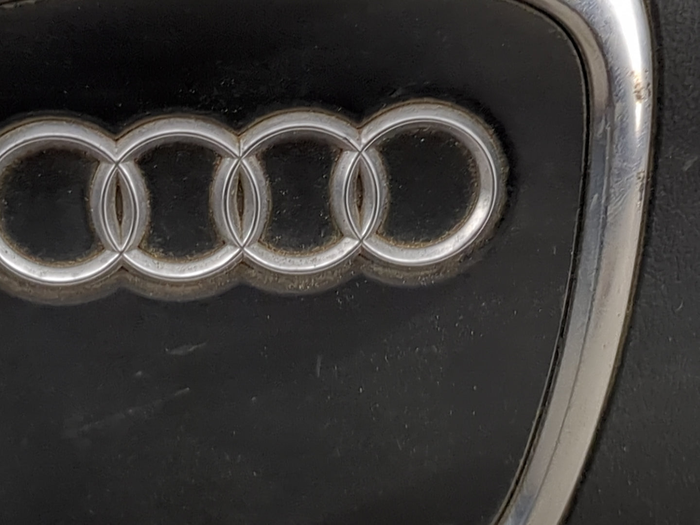 2010 Audi A5 Air Bag Driver Left Steering Wheel Mounted - Oemusedautoparts1.com
