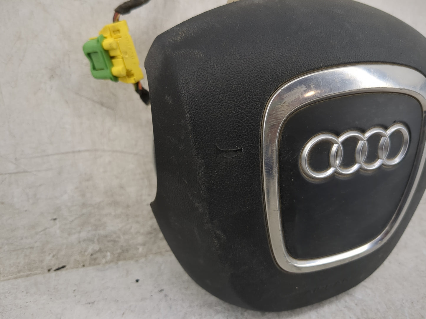 2010 Audi A5 Air Bag Driver Left Steering Wheel Mounted - Oemusedautoparts1.com