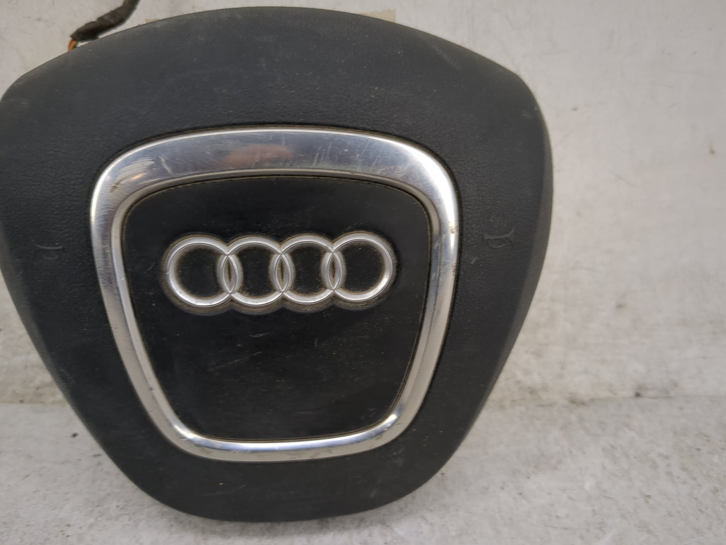 2010 Audi A5 Air Bag Driver Left Steering Wheel Mounted - Oemusedautoparts1.com