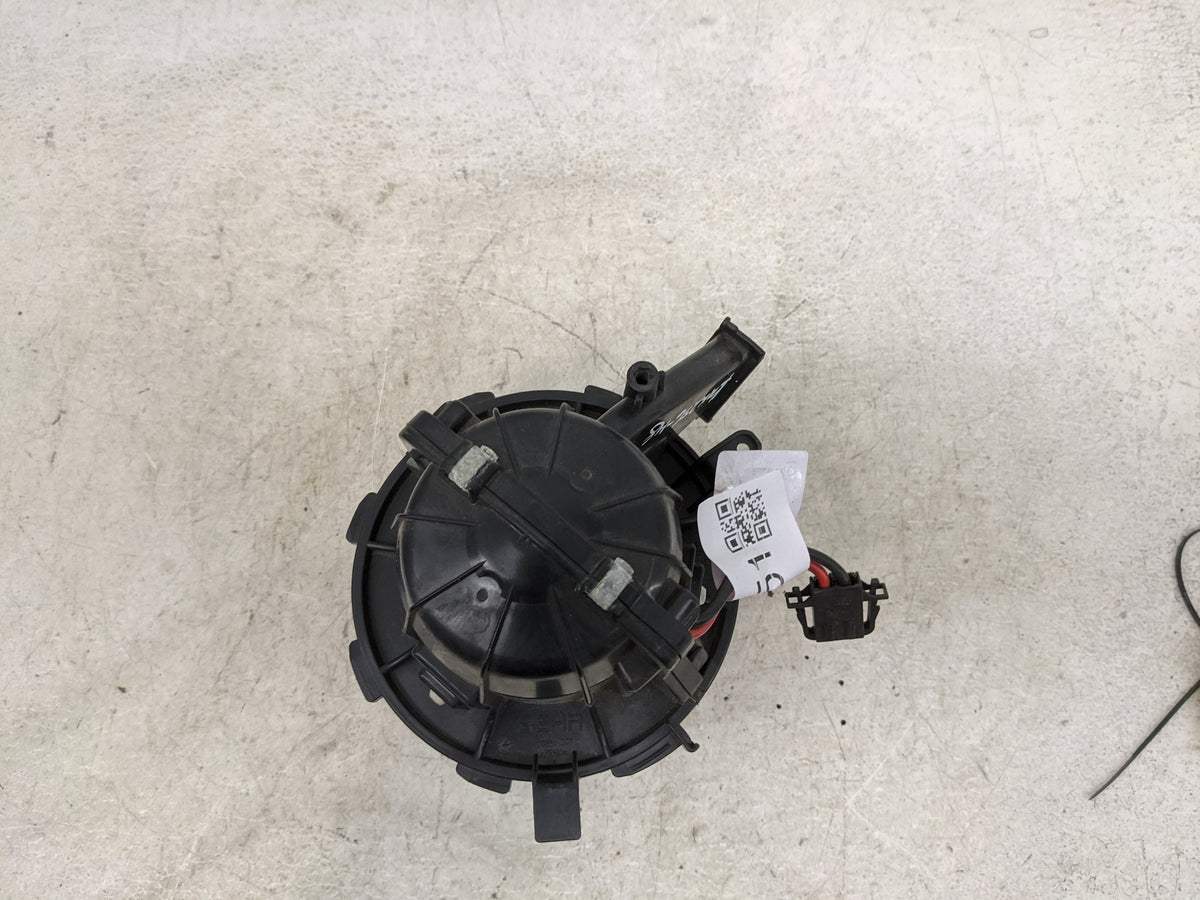 2008-2012 Audi A5 Heater AC Blower Motor P/N:U0852003 Fits Fits 2008 2009 2010 2011 2012 OEM Used Auto Parts - Oemusedautopa