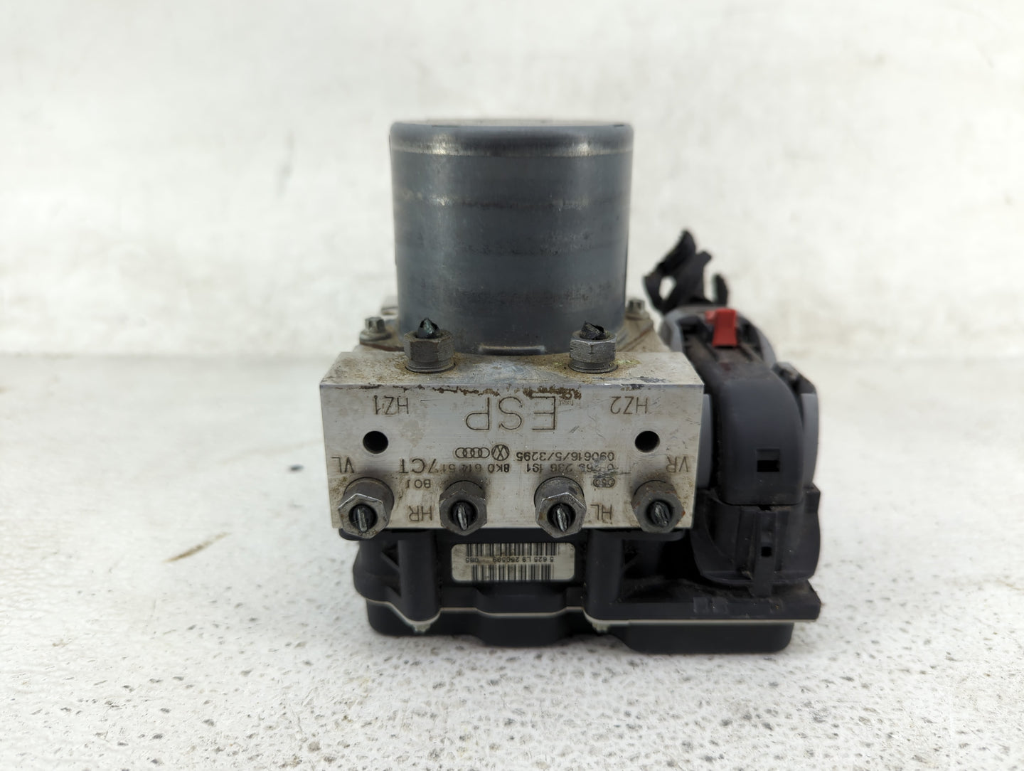 2010-2012 Audi A5 ABS Pump Control Module Replacement P/N:0265236191 8K0614517CT, 0265951171 Fits Fits 2009 2010 2011 2012 O