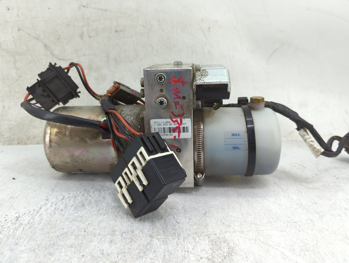 2010-2016 Audi A5 Convertible Lift Motor 1460737 - Oemusedautoparts1.com