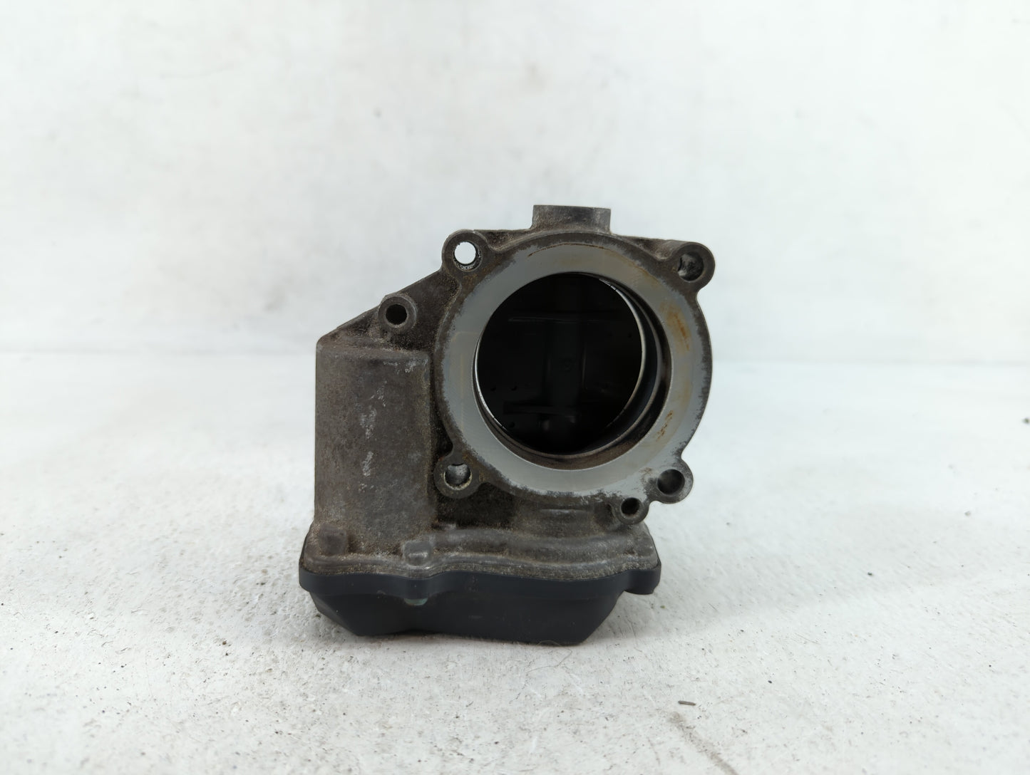 2010-2017 Audi A5 Throttle Body P/N:06F 133 062 G 06F 133 062 Q Fits OEM Used Auto Parts - Oemusedautoparts1.com