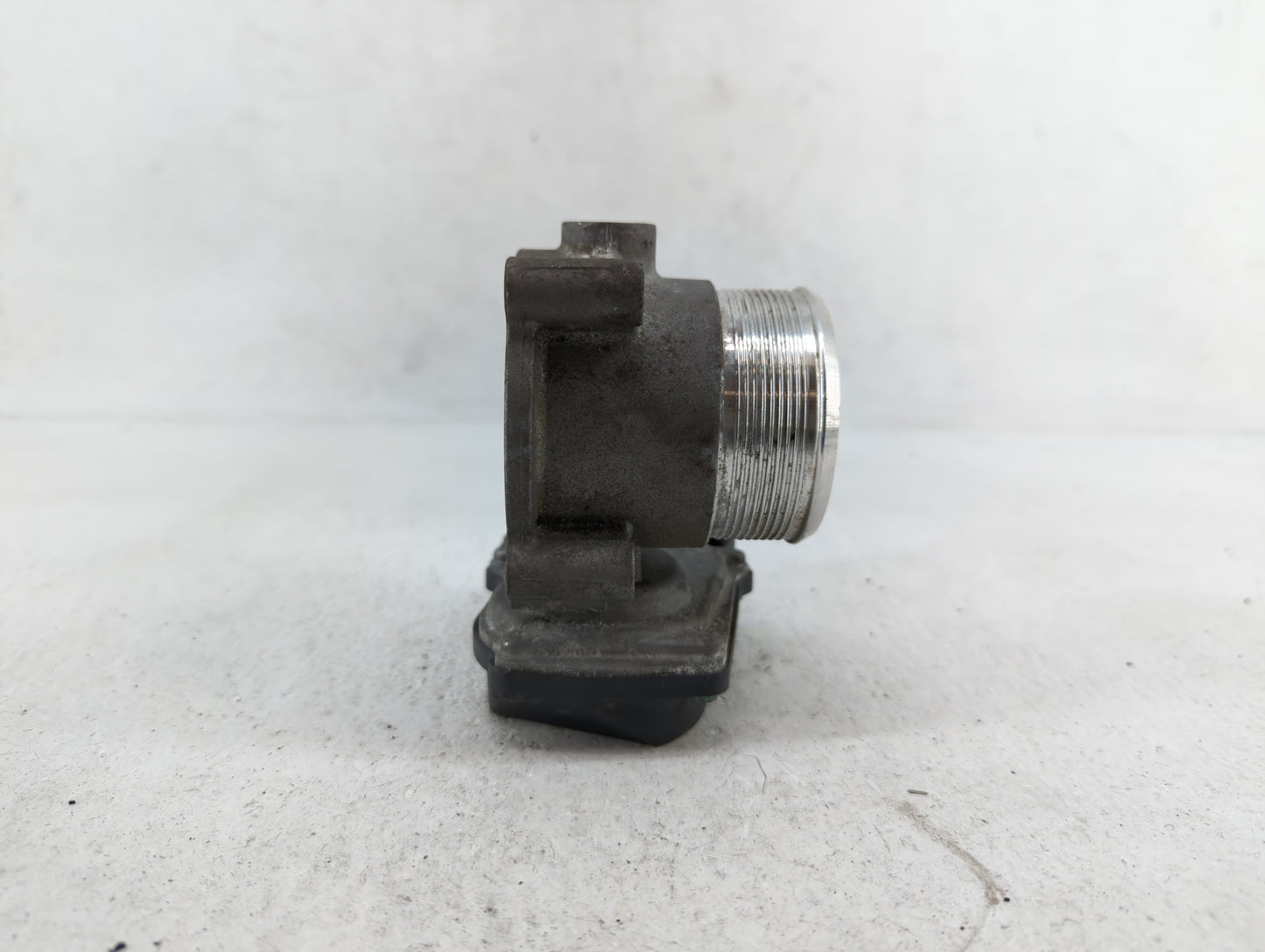 2010-2017 Audi A5 Throttle Body P/N:06F 133 062 G 06F 133 062 Q Fits OEM Used Auto Parts - Oemusedautoparts1.com