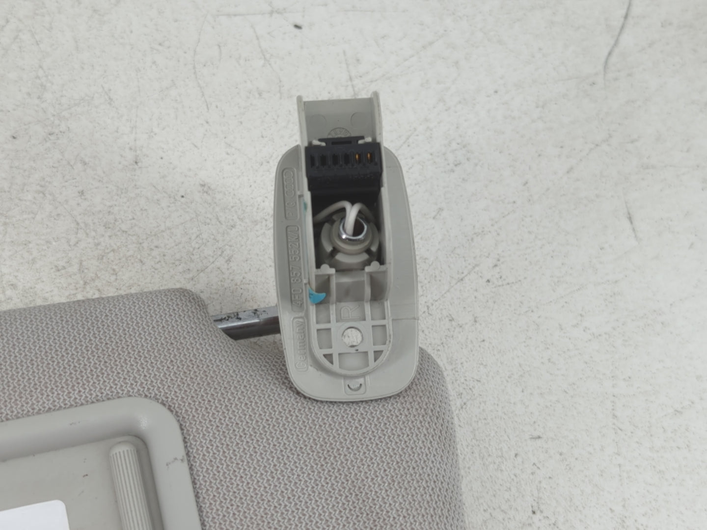 2005-2018 Audi A6 Sun Visor Shade Replacement Passenger Right Mirror Fits OEM Used Auto Parts - Oemusedautoparts1.com
