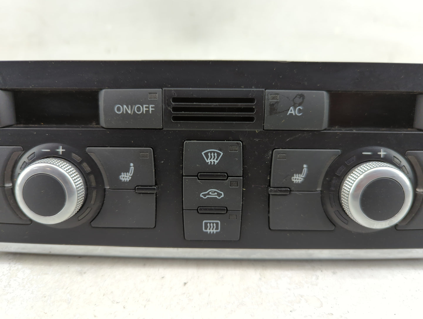 2010 Audi A6 Climate Control Module Temperature AC/Heater Replacement P/N:4F1820043AL 4F0910043B, 5HB008833-56 Fits OEM Used