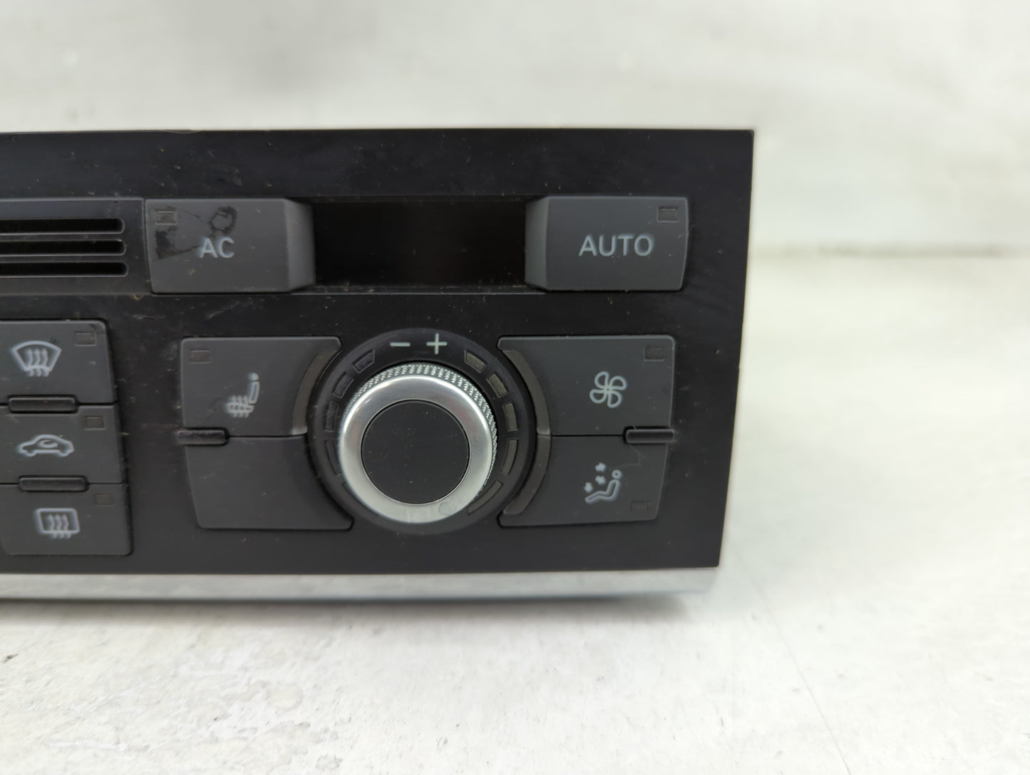 2010 Audi A6 Climate Control Module Temperature AC/Heater Replacement P/N:4F1820043AL 4F0910043B, 5HB008833-56 Fits OEM Used