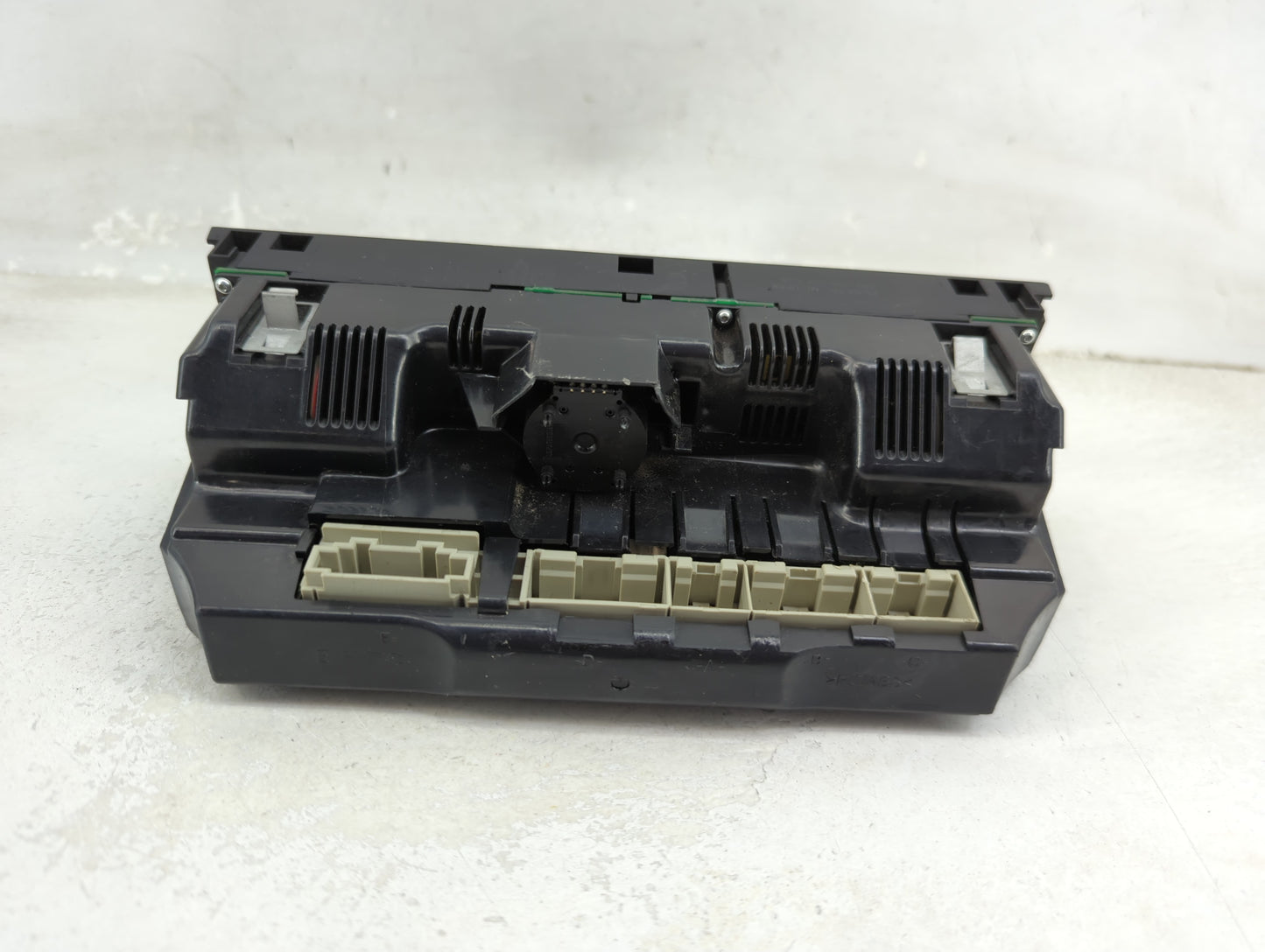 2010 Audi A6 Climate Control Module Temperature AC/Heater Replacement P/N:4F1820043AL 4F0910043B, 5HB008833-56 Fits OEM Used