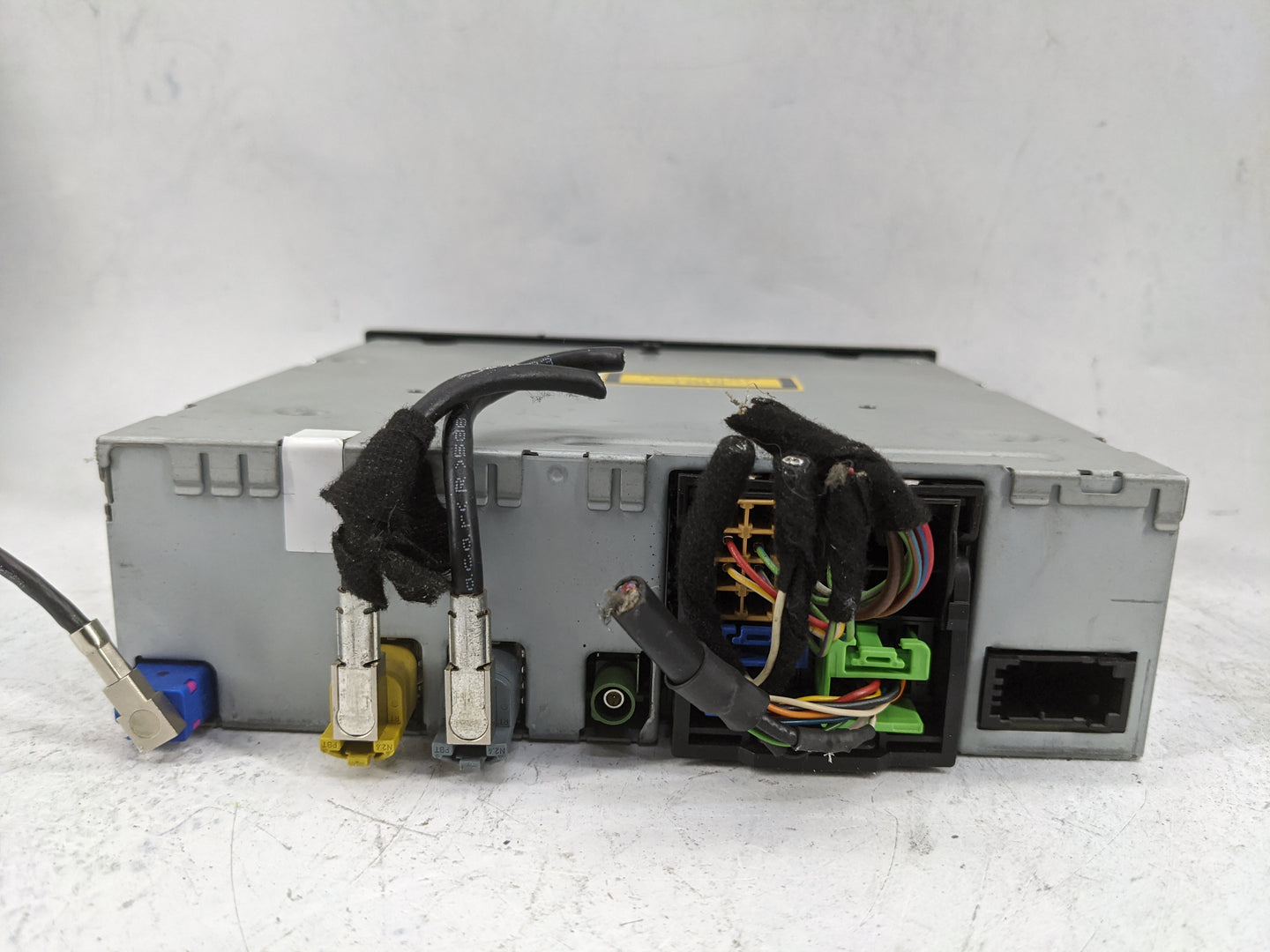 2010-2011 Audi A6 Radio AM FM Cd Player Receiver Replacement P/N:4E0035664 4E0 035 664 Fits Fits 2010 2011 OEM Used Auto Par