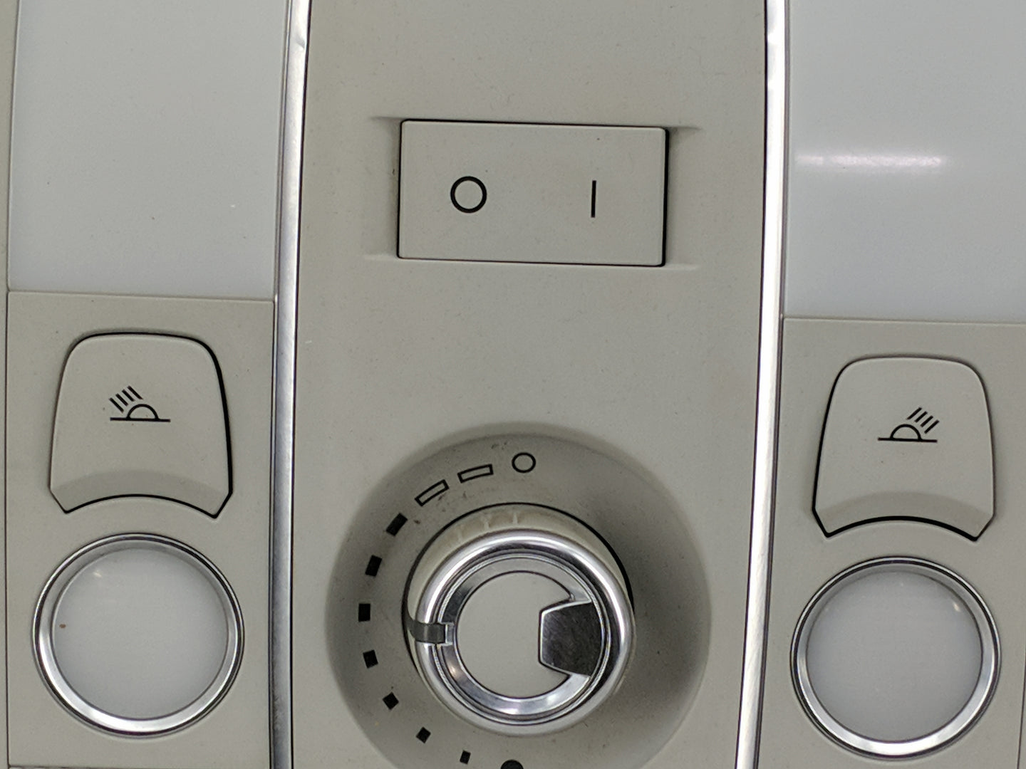 2010 Audi A6 Overhead Roof Console - Oemusedautoparts1.com