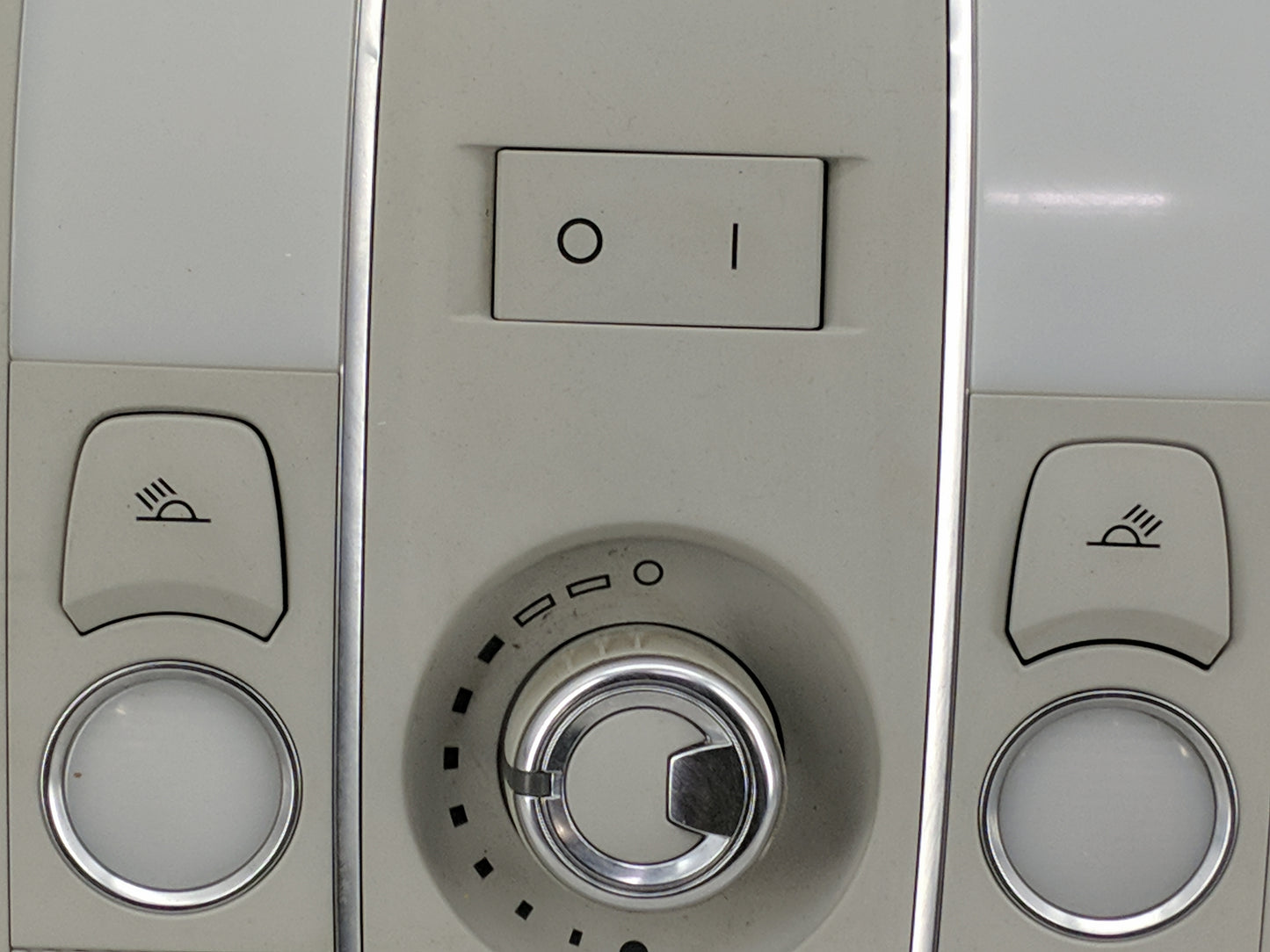 2010 Audi A6 Overhead Roof Console - Oemusedautoparts1.com