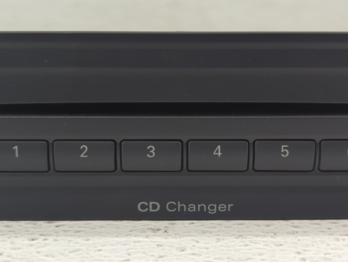 2010-2011 Audi A6 Radio AM FM Cd Player Receiver Replacement P/N:4F0 035 110A Fits 2010 2011 OEM Used Auto Parts - Oemusedau