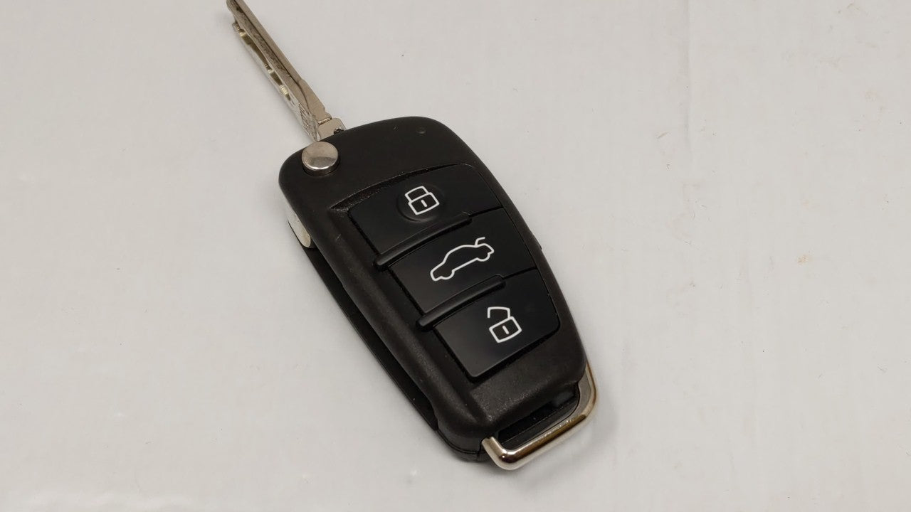 Audi A6 Keyless Entry Remote Nbgfs1271m 8v0 837 220 Aa 4 Buttons - Oemusedautoparts1.com